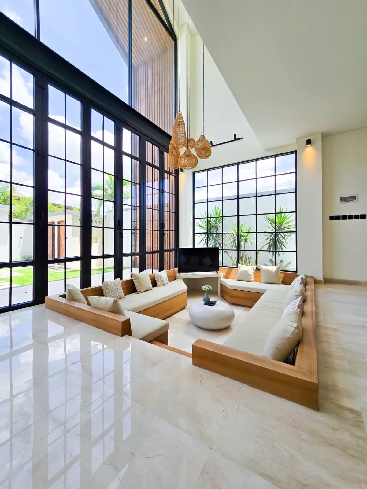 Villa image 2