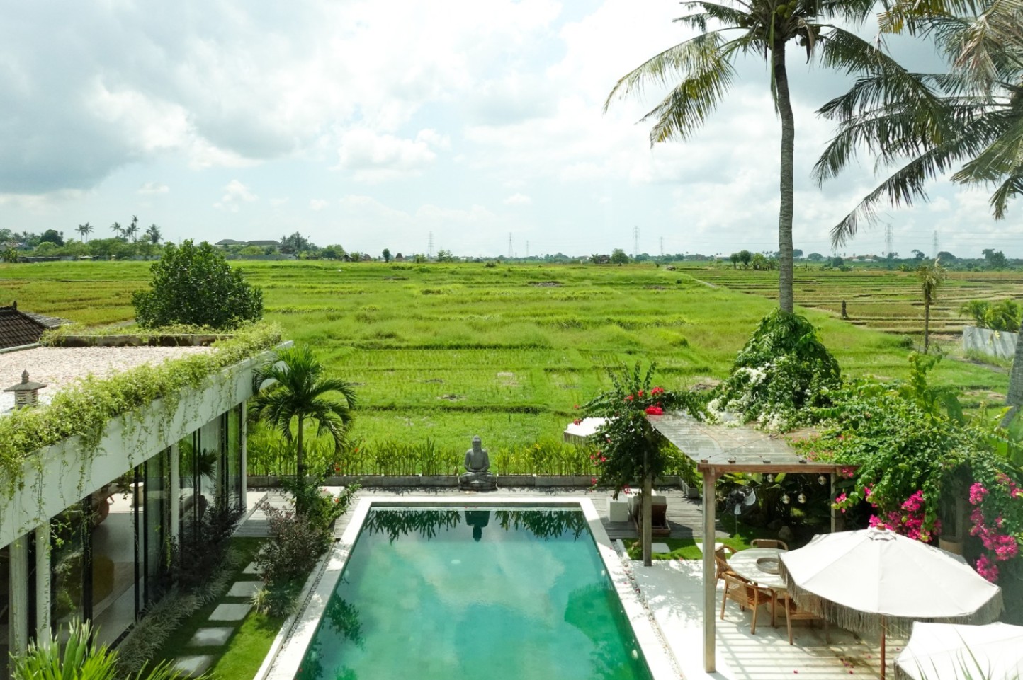 Villa image 2