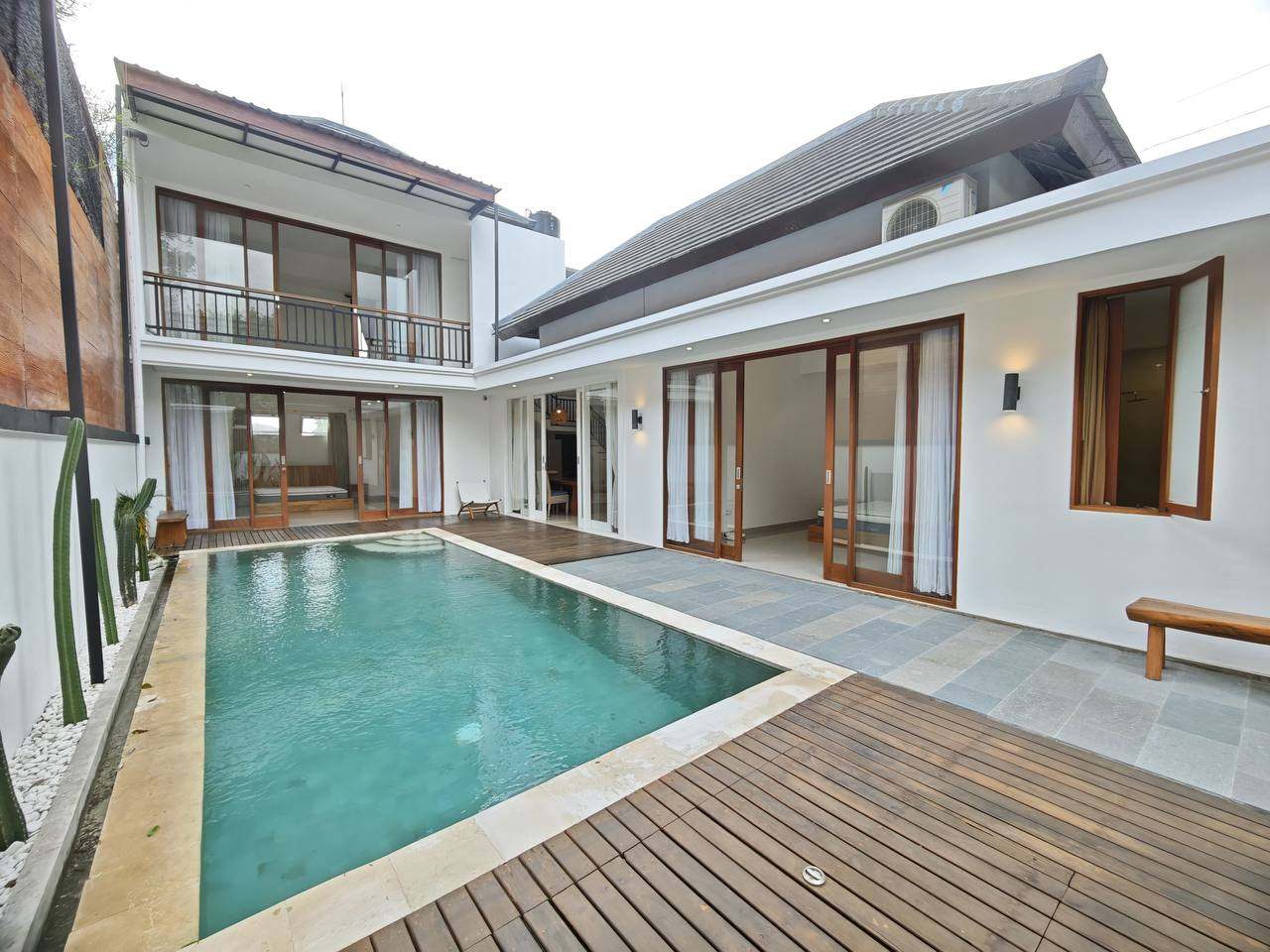 Villa image 1