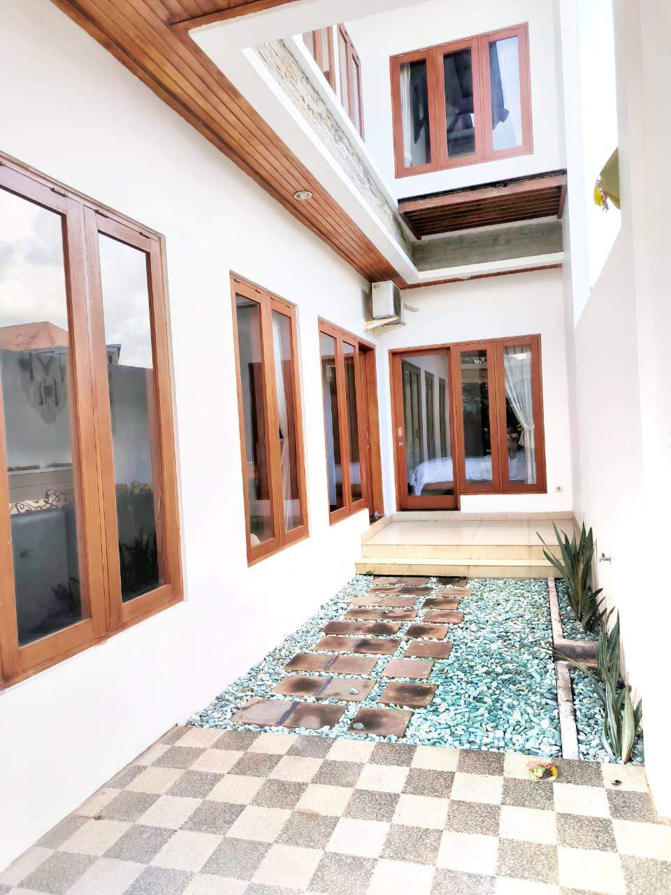 Villa image 2