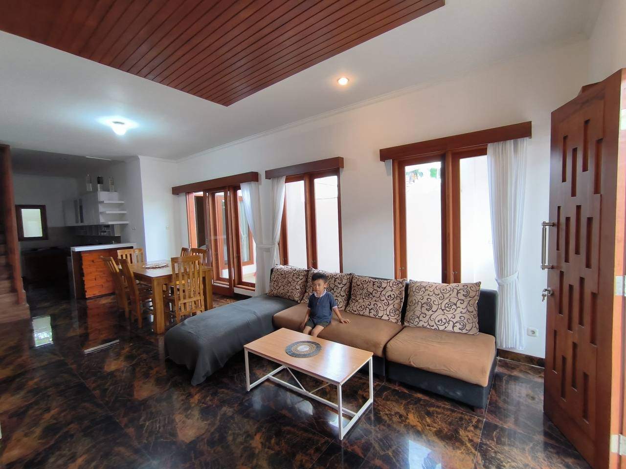 Villa image 3