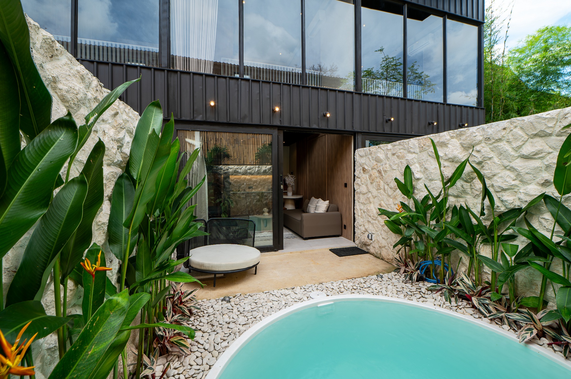 Villa image 2