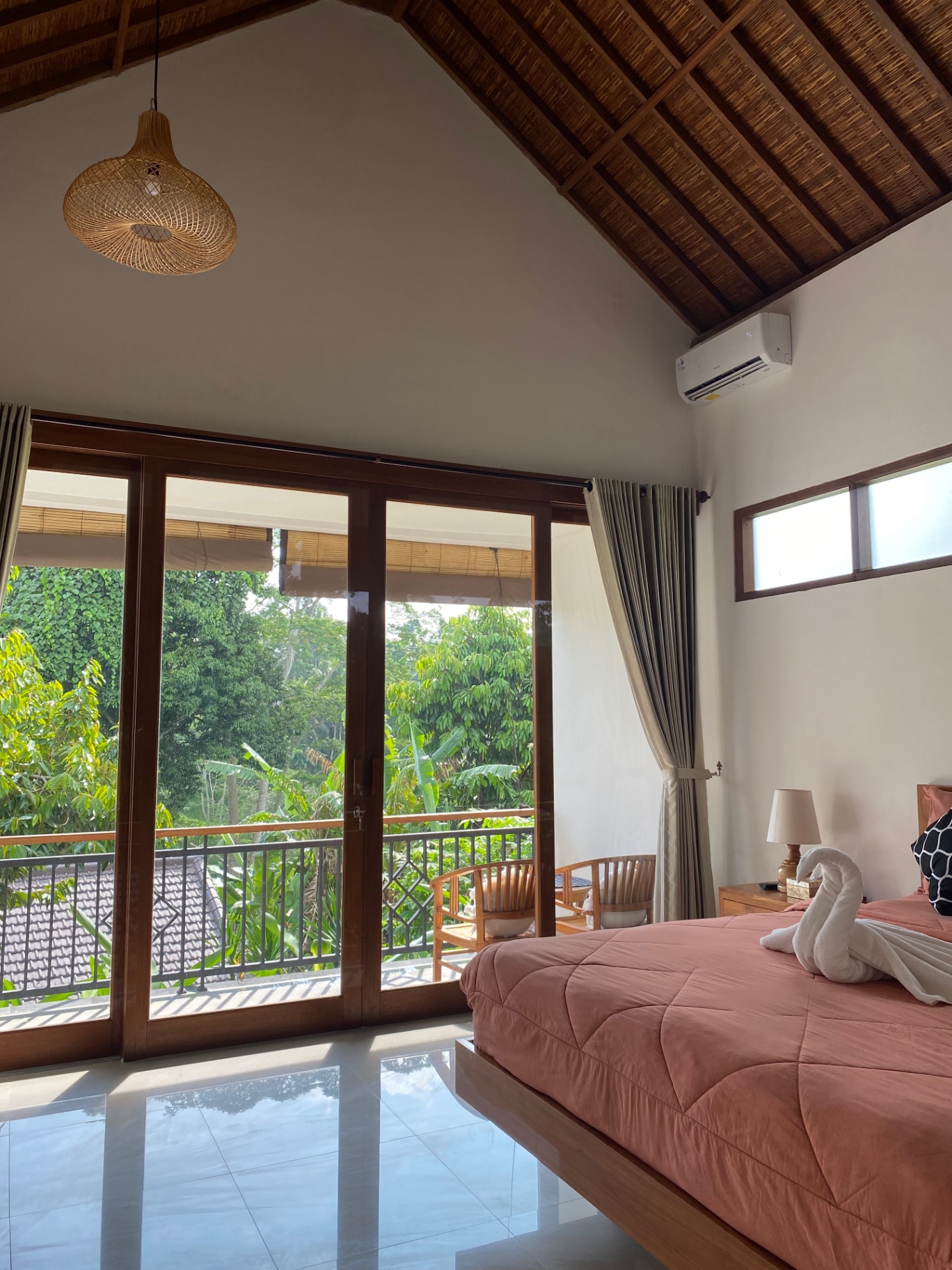 Villa image 1