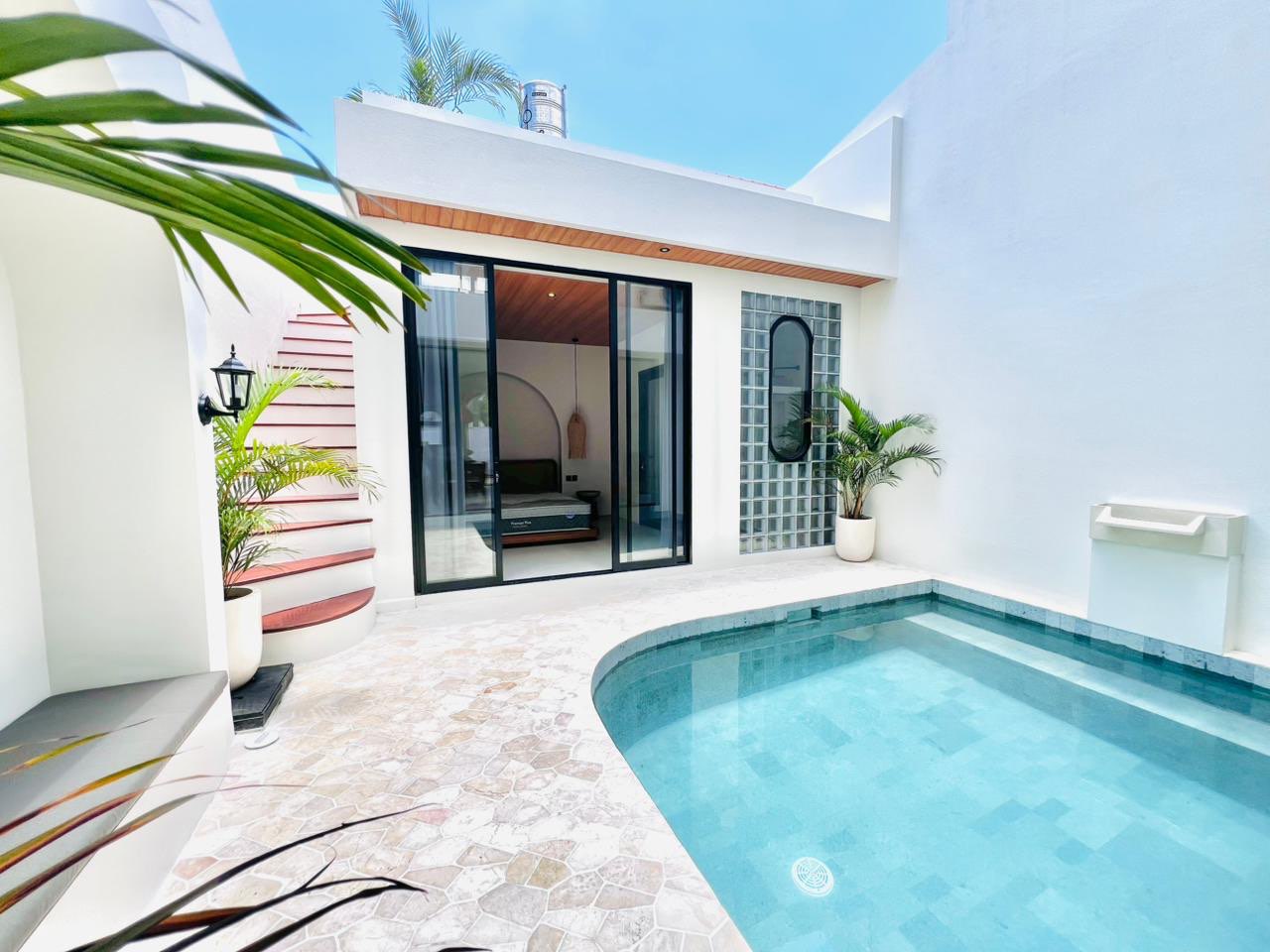 Villa image 1