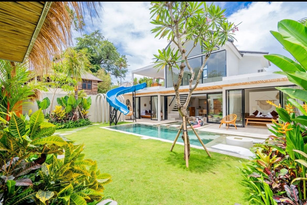 Villa image 1