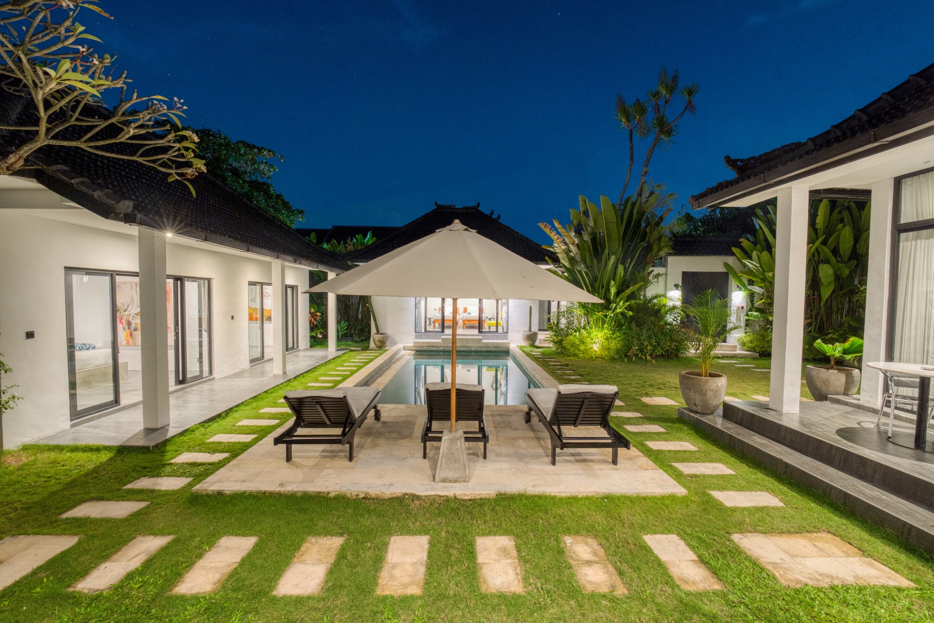 Villa image 2