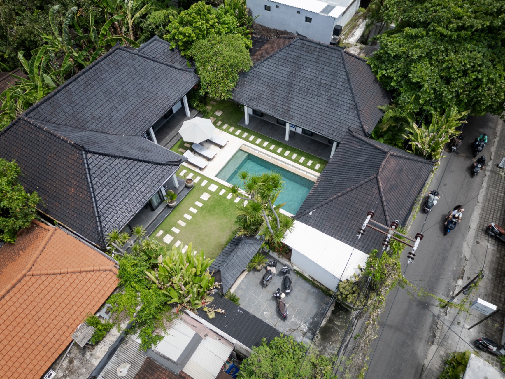Villa image 1