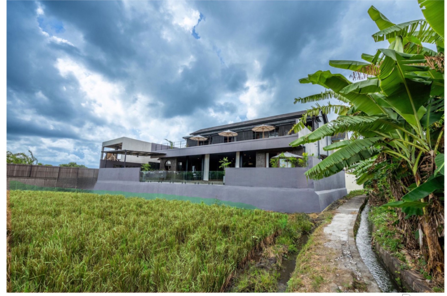 Villa image 1