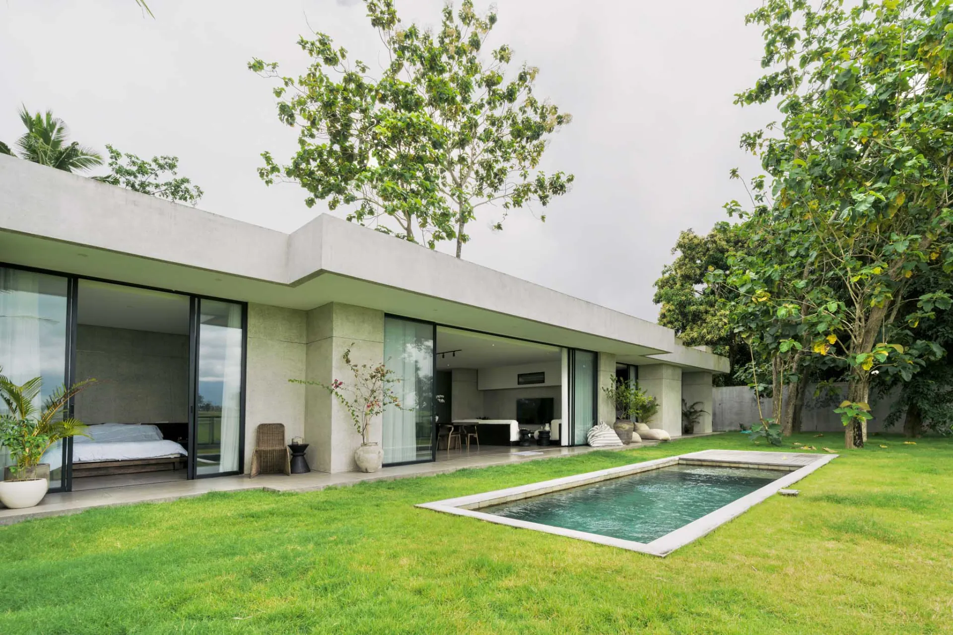 4-Bedroom Villa with Greenbelt Views and Modern Architectural Design in Kaba-Kab