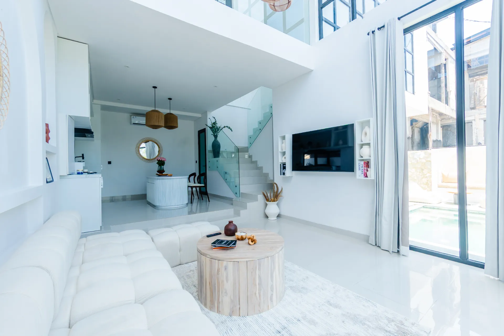 Luxury 3-Bedroom Villa with Rooftop Ocean & Sunset Views | 🌴