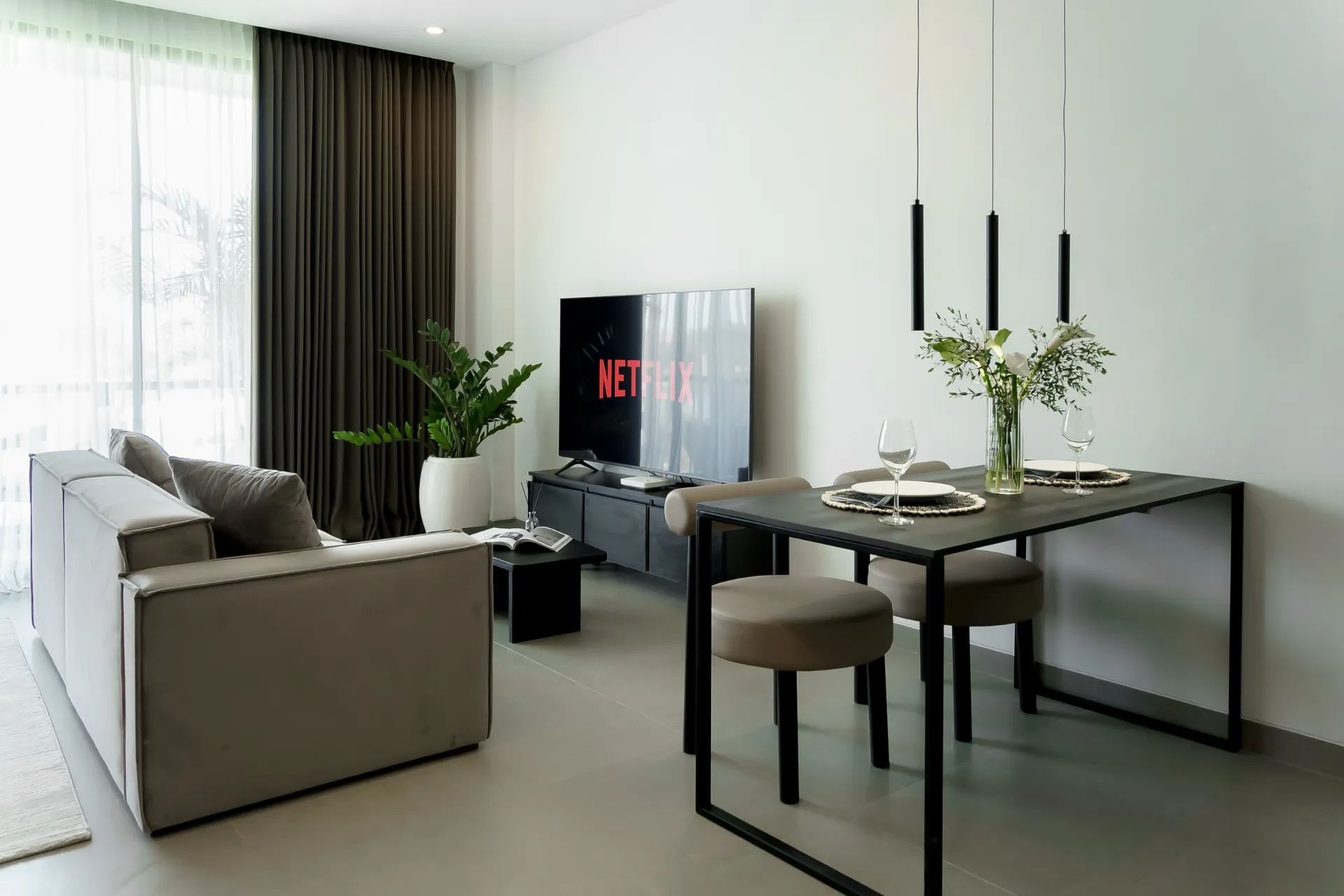 Sunny Bloom Urban - Designer 1BR Canggu | Pool & Work-Hub Access