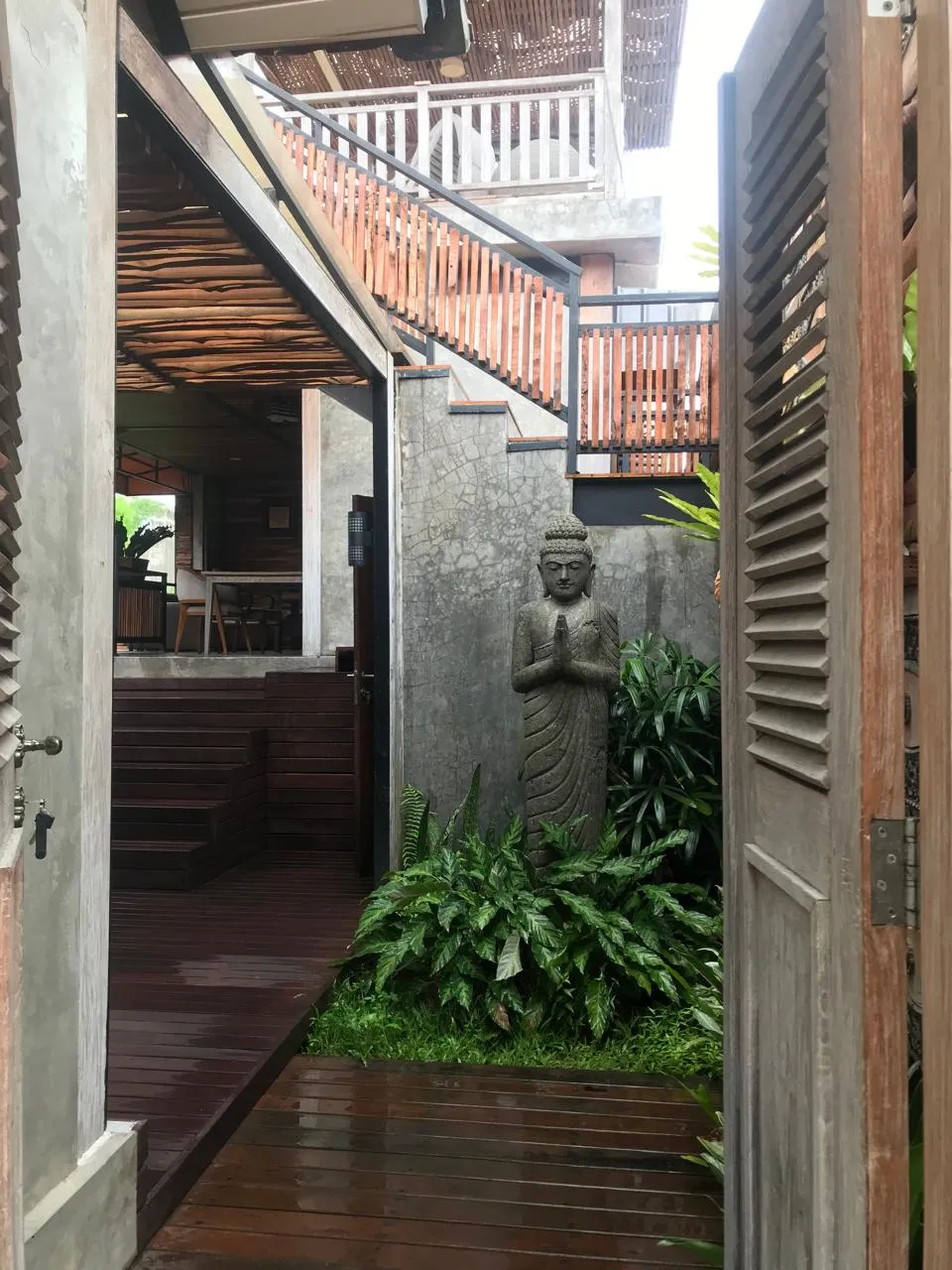 villa joglo for rent in Canggu - Image 3