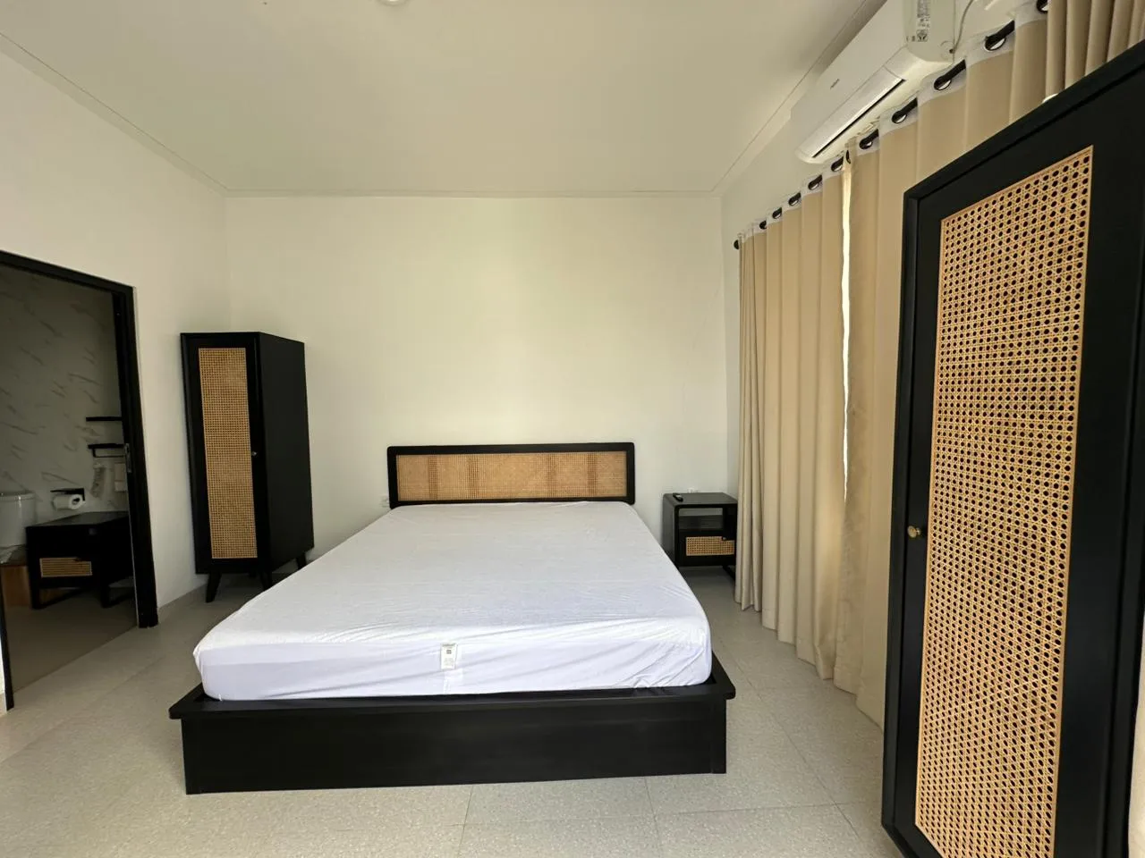 AN 017- FOR RENT VILLA MODERN MINIMALISH BLONGKEKER PURI GADING  in Uluwatu - Image 3