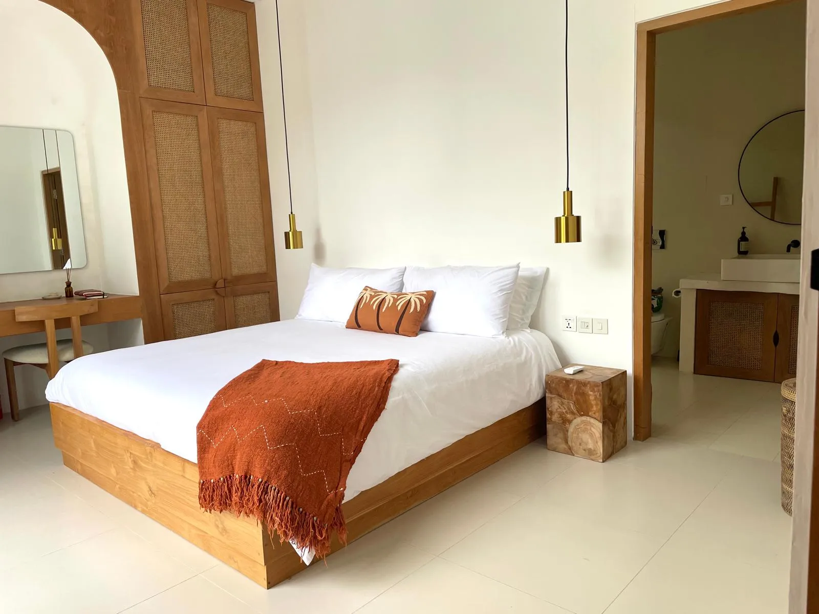 Villa Rooftop Ubud – Brand-New 2BR Ricefield View Villa with Rooftop & Enclosed  in Ubud - Image 3