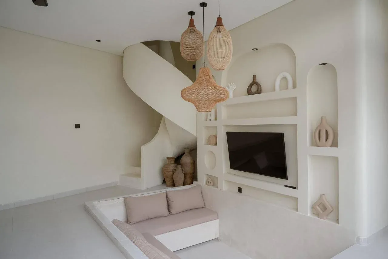 STUNNING MEDITERRANEAN STYLE 2 BEDROOM VILLA NESTLED IN CEMAGI in Pererenan - Image 2