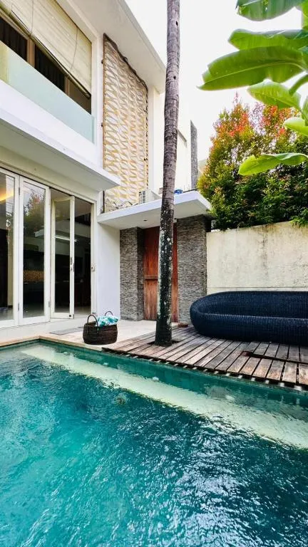 2 BR VILLA IN BERAWA