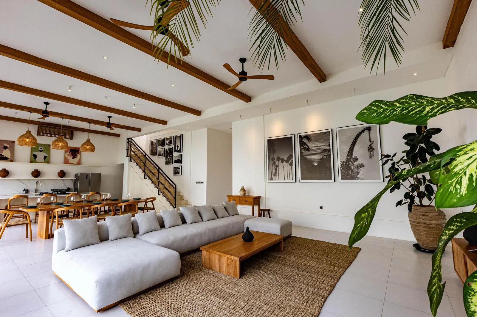 Modern Luxury 3BR Villa w/ Rooftop & Sunset Views