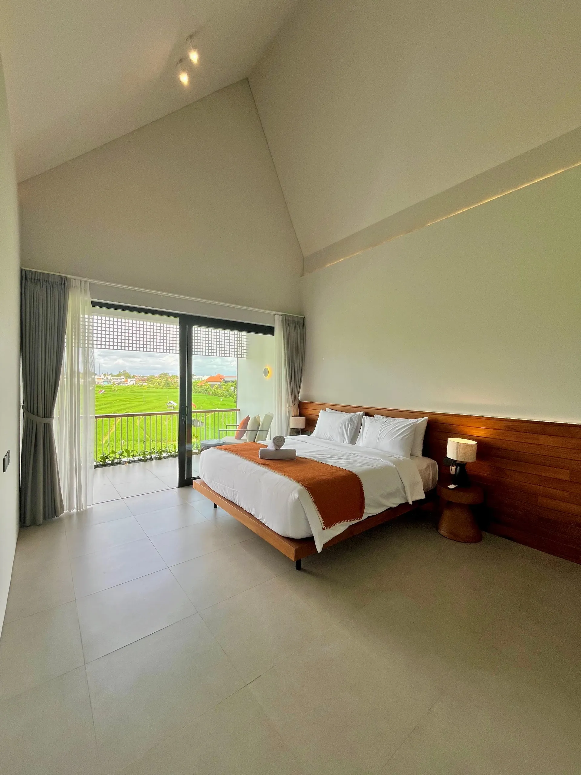 🏡 NEWLY BUILT LUXURY VILLA IN BABAKAN KUBU, CANGGU 🏡 FLOOD-FREE AREA