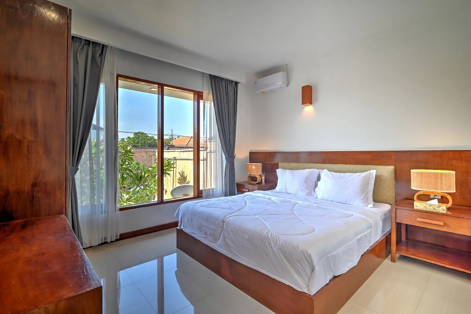 WND 05- FOR RENT MODERN VILLA AT KEROBOKAN in Canggu - Image 3