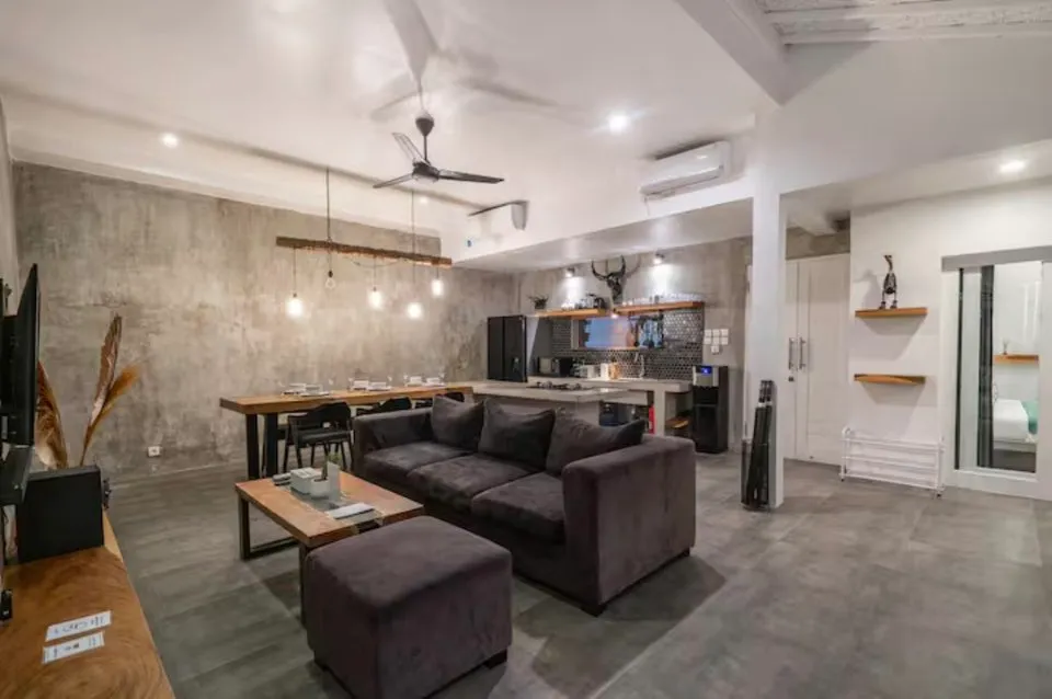 3 BR CHARMING VILLA IN PADANG LINJONG CANGGU AREA in Canggu - Image 4