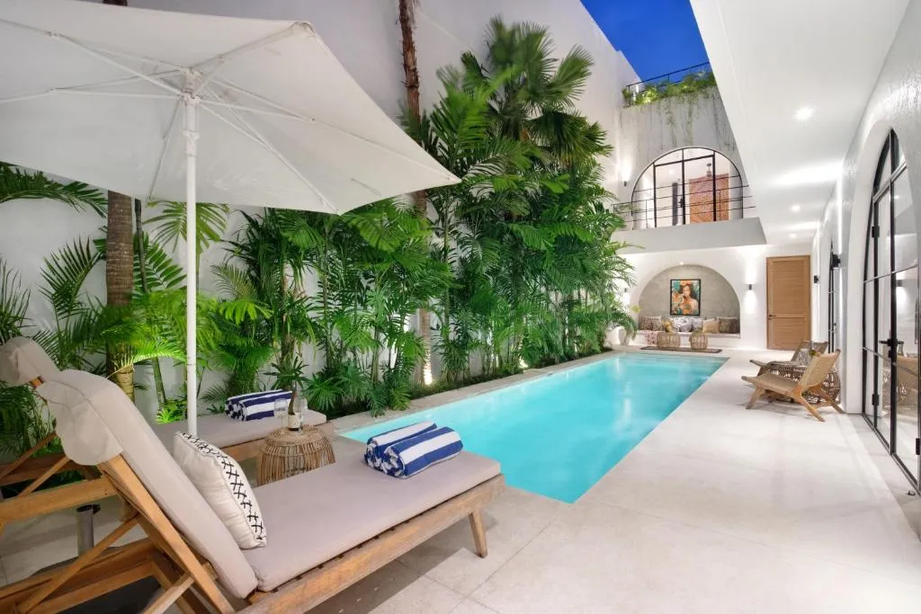 6 BR VILLA IN UMALAS in Canggu - Image 2