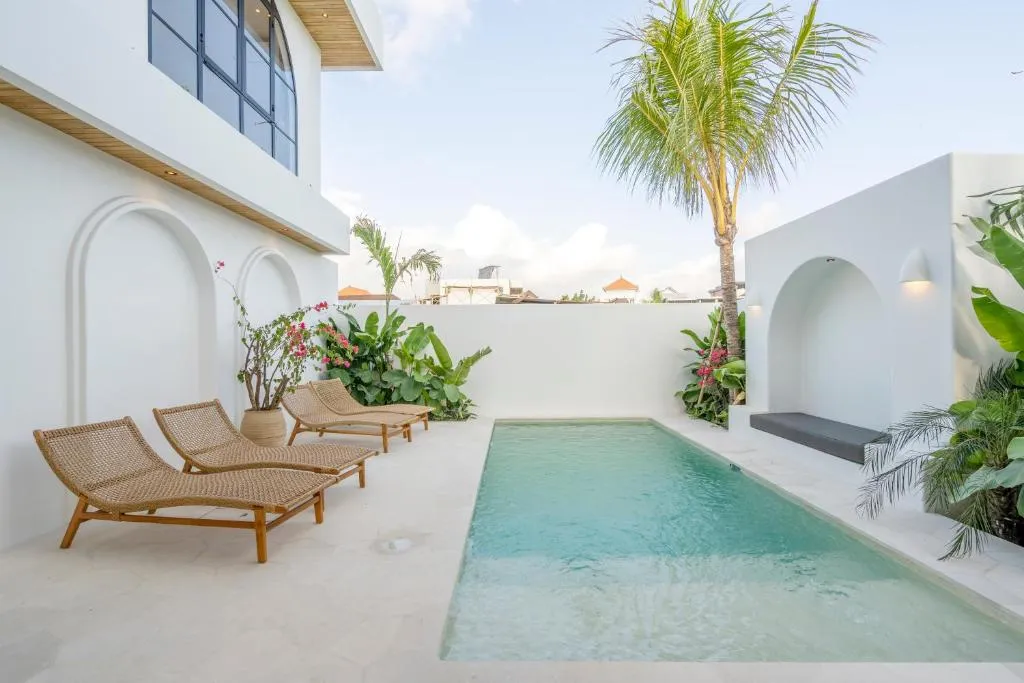 3 BR VILLA IN SESEH in Pererenan - Image 3