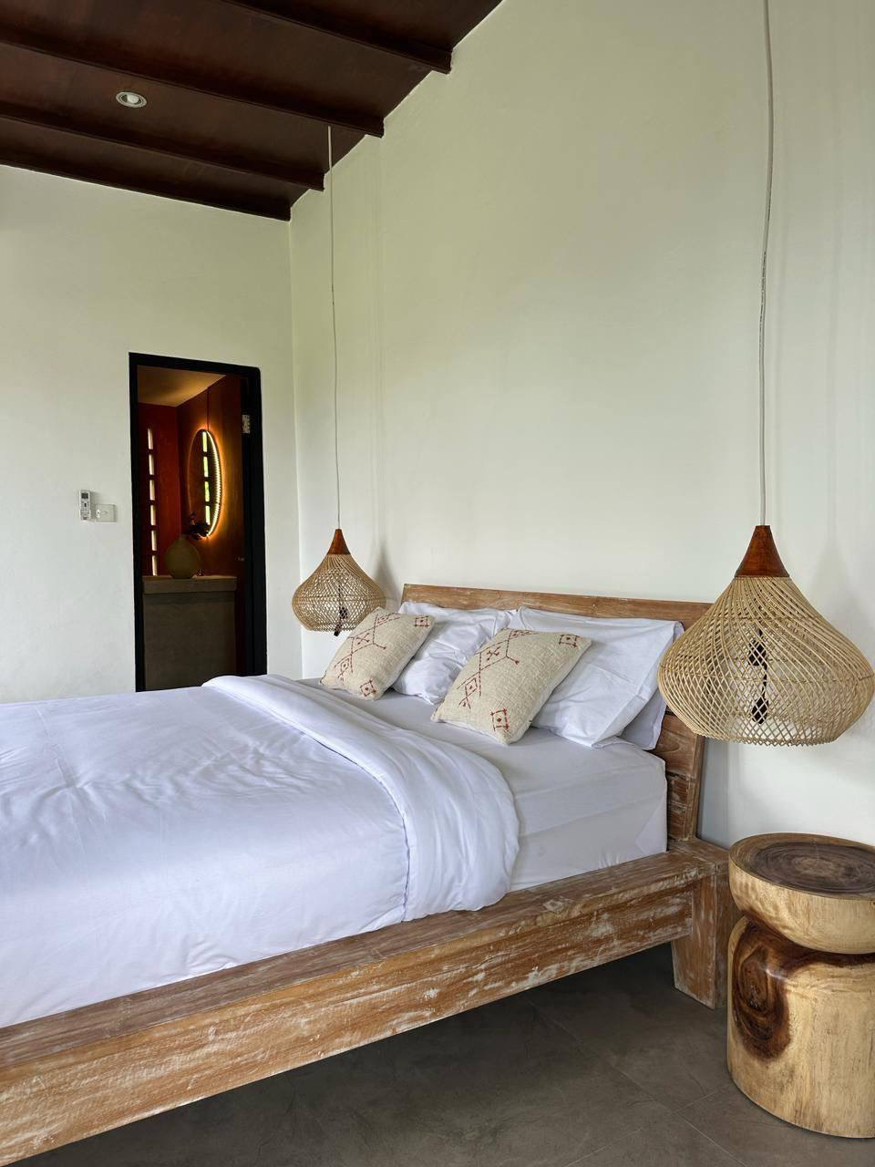 🏡 Designer 3-Bedroom Villa with Pool and Garden in Kemenuh, Ubud in Ubud - Image 2