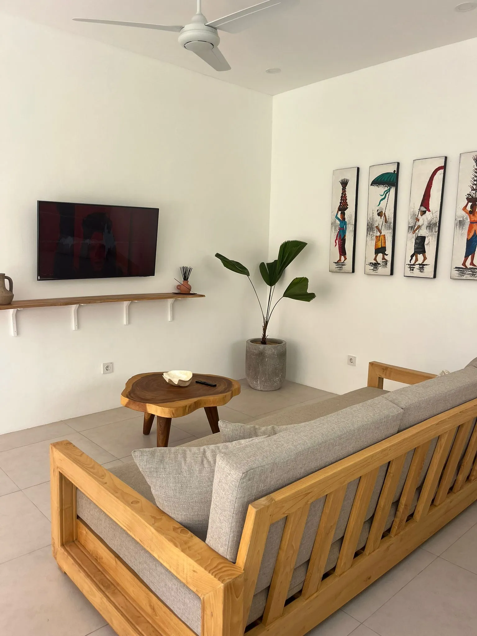 1-Bedroom Villa with Modern Tropical Design in Nyanyi in Tabanan - Image 4