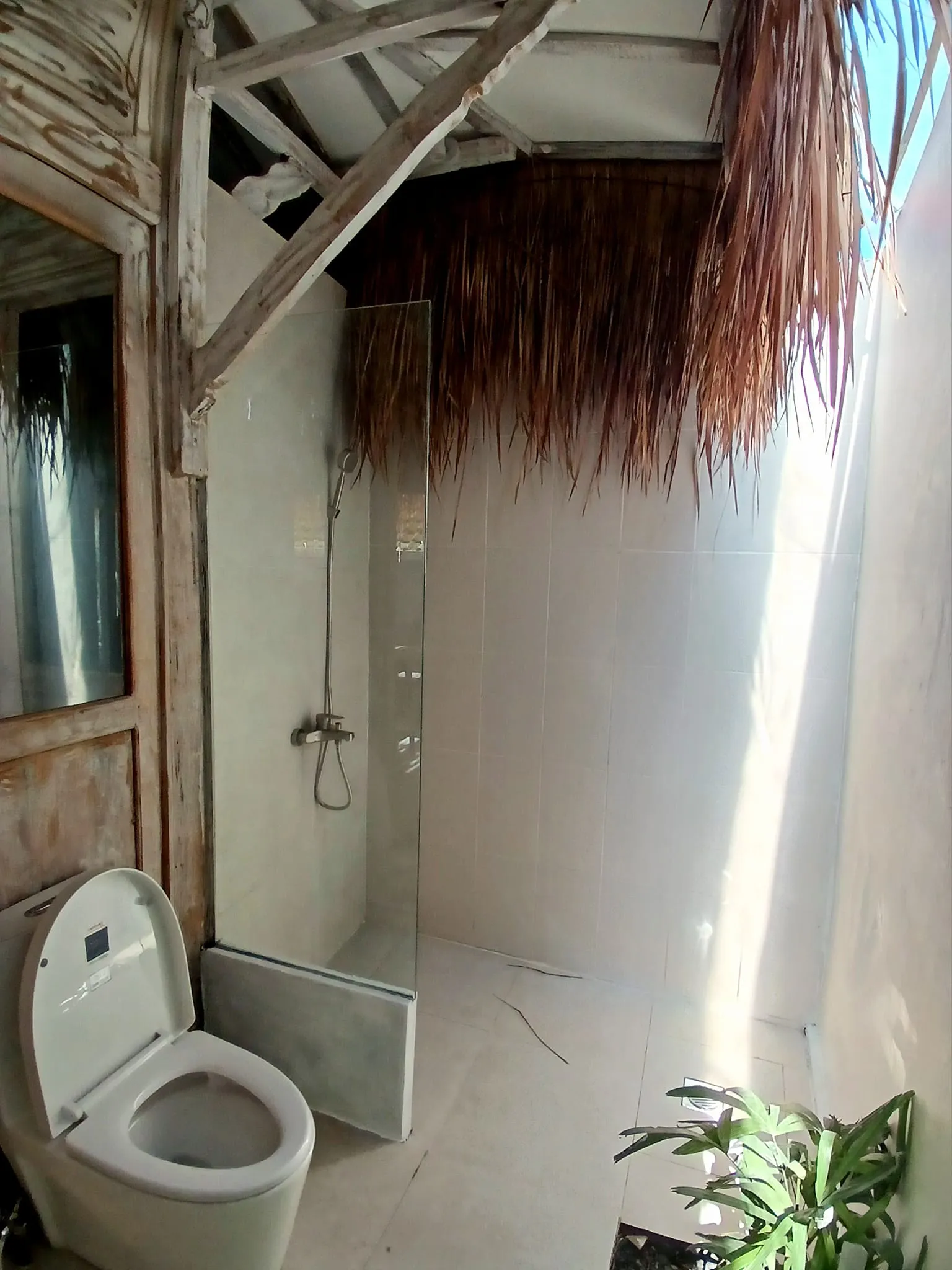 Wooden House with Private Pool in Pererenan - Image 5