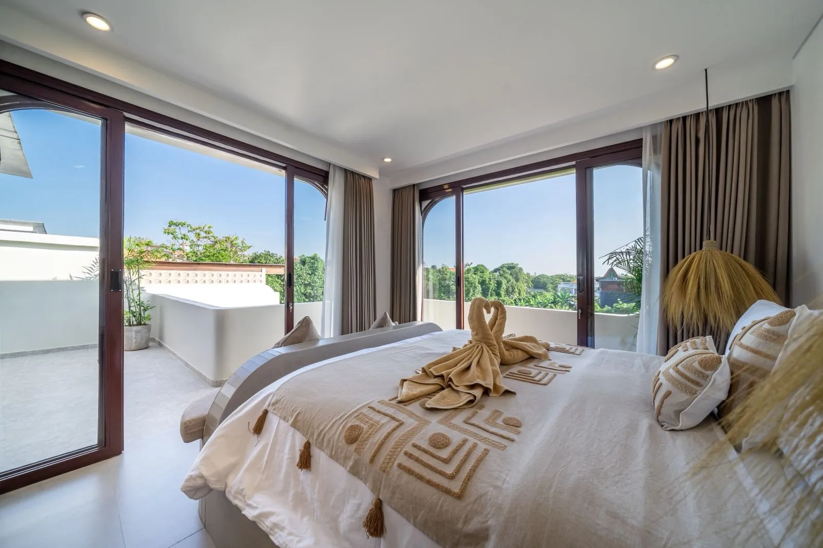 Villa For Rent 3 Bed In Pererenan,Badung Bali PO-3995 in Pererenan - Image 4