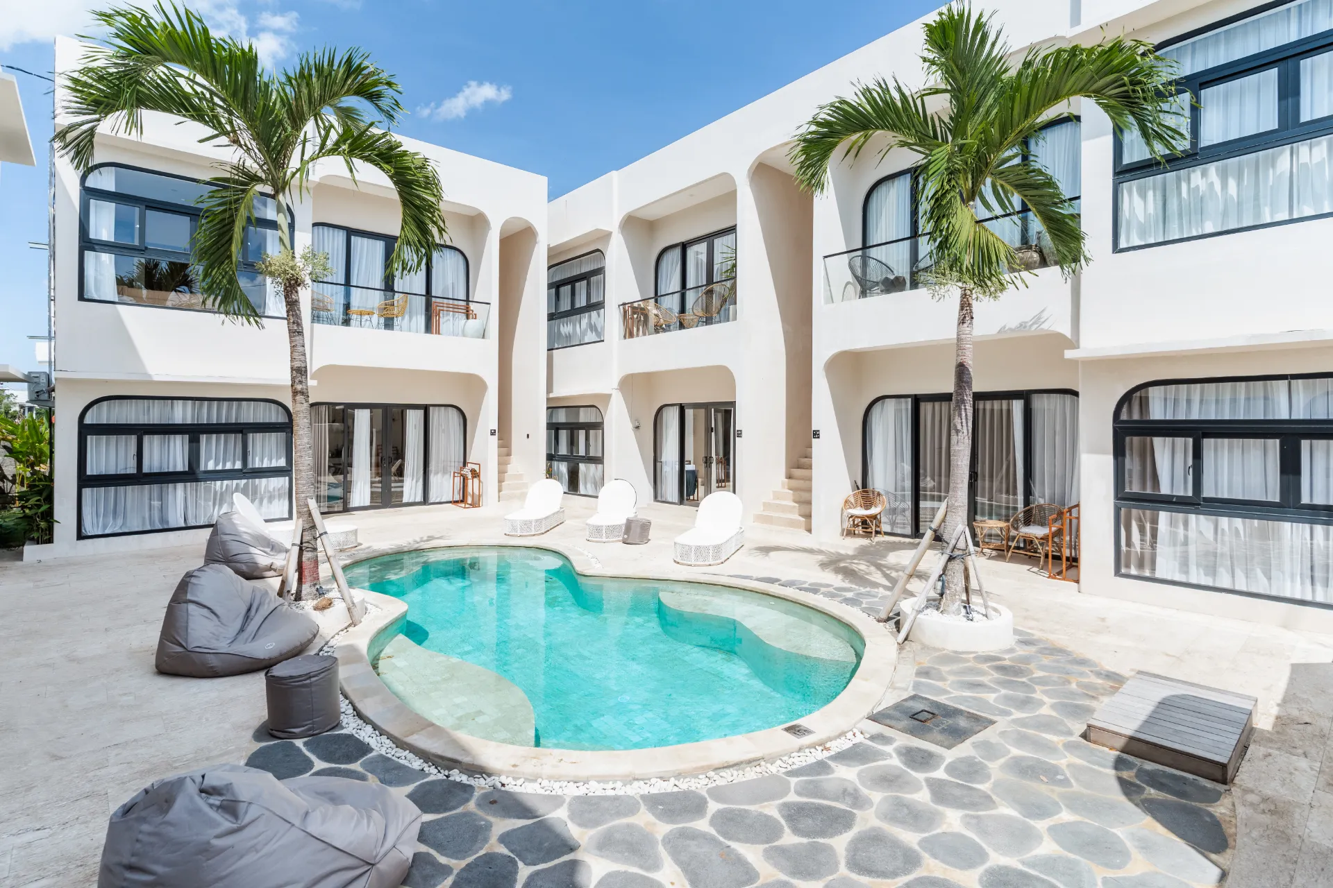 Modern 1BR Apartment – Minutes from Balangan Beach 🌴💻