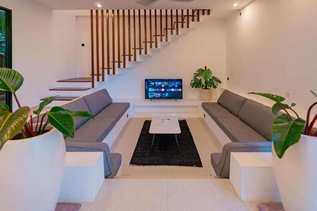 3 BR VILLA IN SESEH in Seseh - Image 4