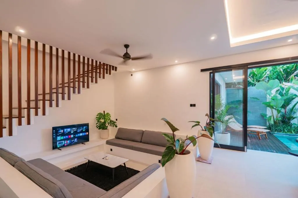3 BR VILLA IN SESEH in Seseh - Image 5