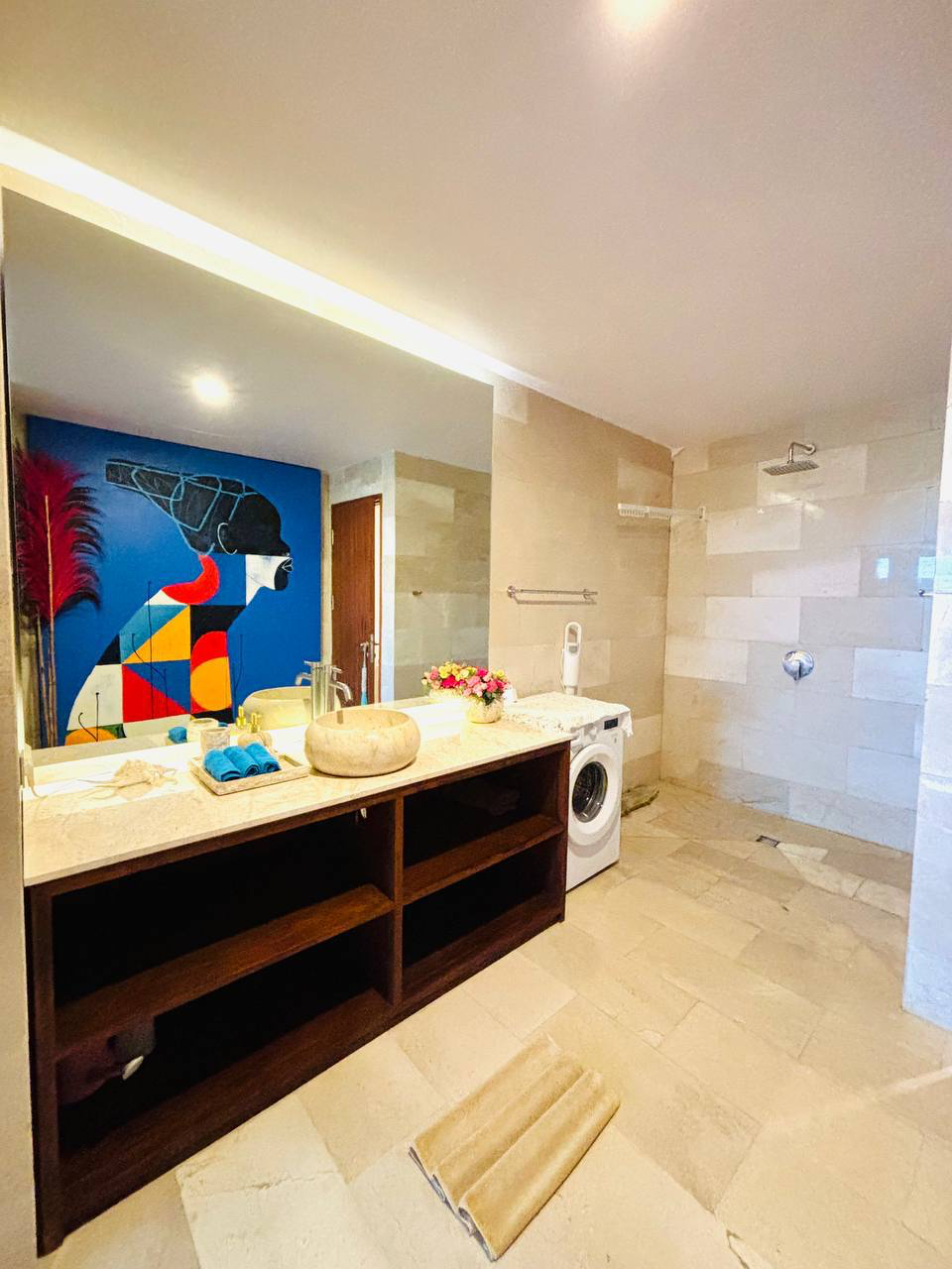 Your Private Spacious Penthouse in the Heart of Ubud in Ubud - Image 3