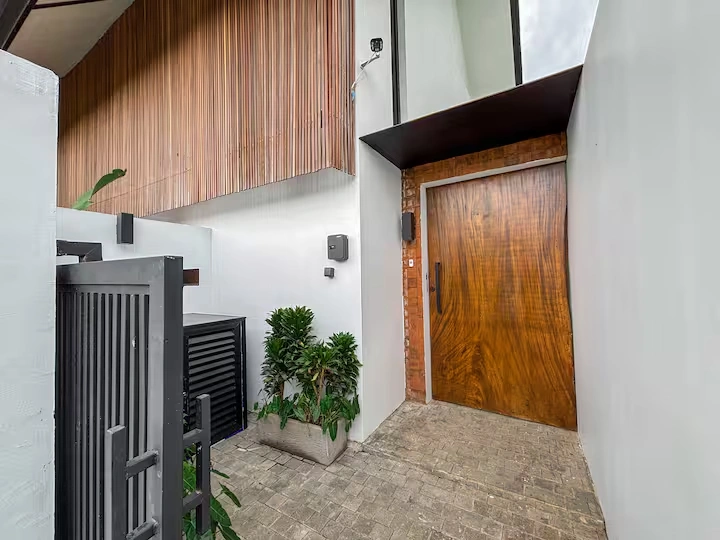 1BR LOFT VILLA IN CEMAGI