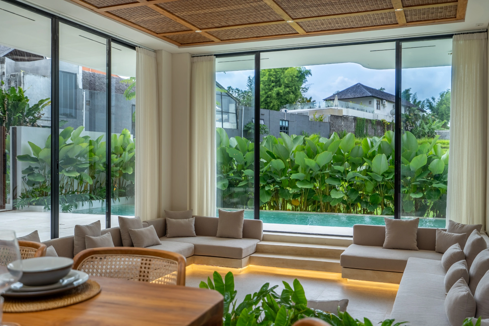 Sona 2 - New 3BR Designer Luxury - Paddy View & Near Beach