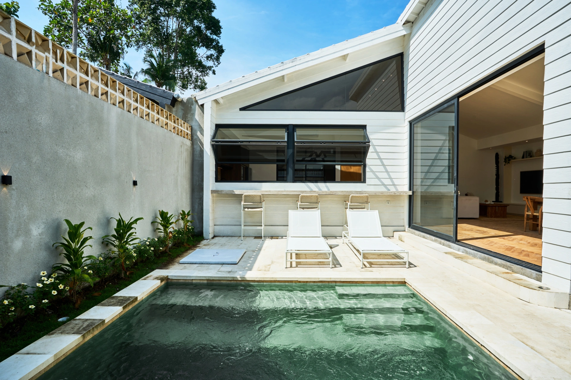 White - 2BR Luxe Kedungu Villa | Pool, Near Beach & Surf
