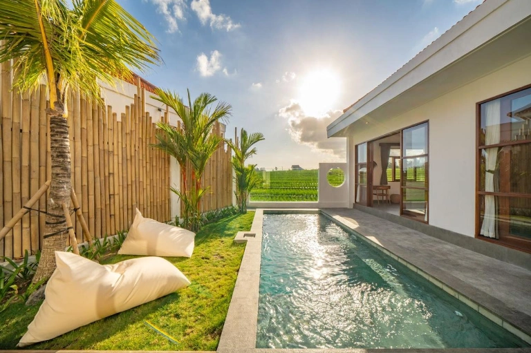 3BR VILLA WITH RICEFIELD VIEW AT PERERENAN NEAR LYMA BEACH