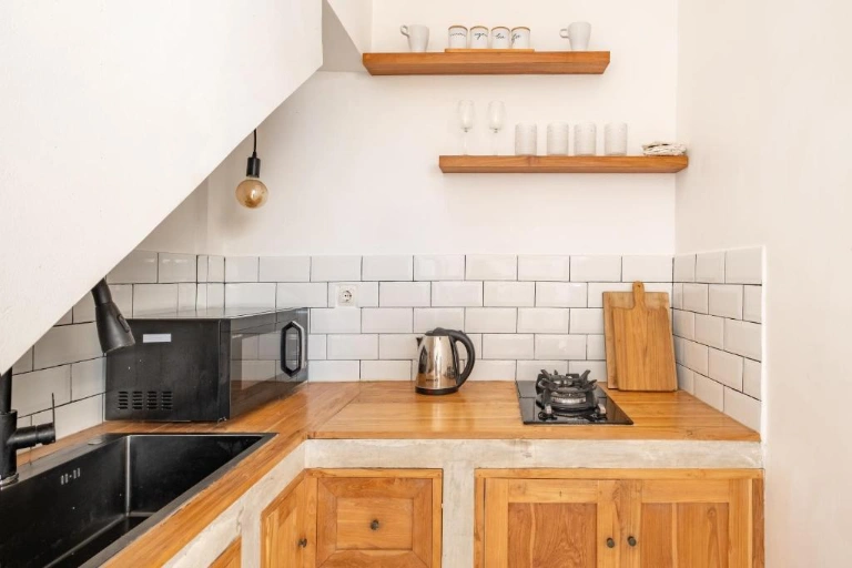 2 BR VILLA IN UNGASAN