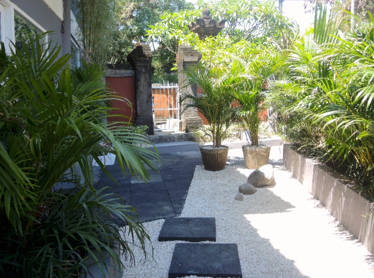 LARGE APARTMENT 150 MQ G.F. - UMALAS - LOW YEARLY RATE in Seminyak - Image 2