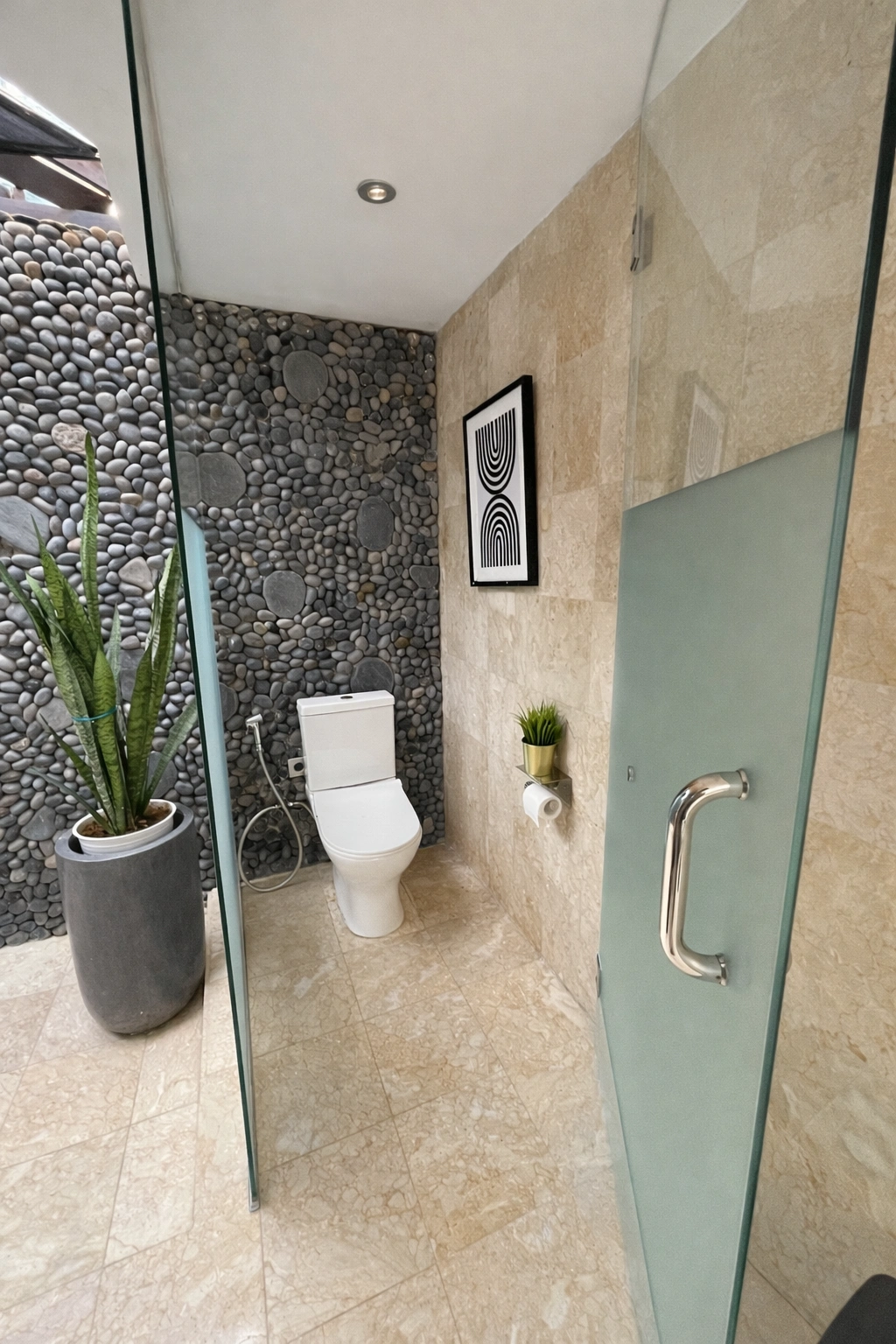 2-bedroom tranquil oasis with pool near Ubud Villa Puri Lotus in Ubud - Image 4