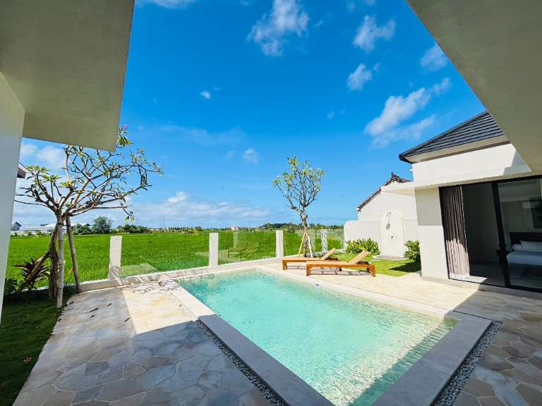 LHKY24: 2BR Villa with Open Rice Field View in Kedungu in Tabanan - Image 2