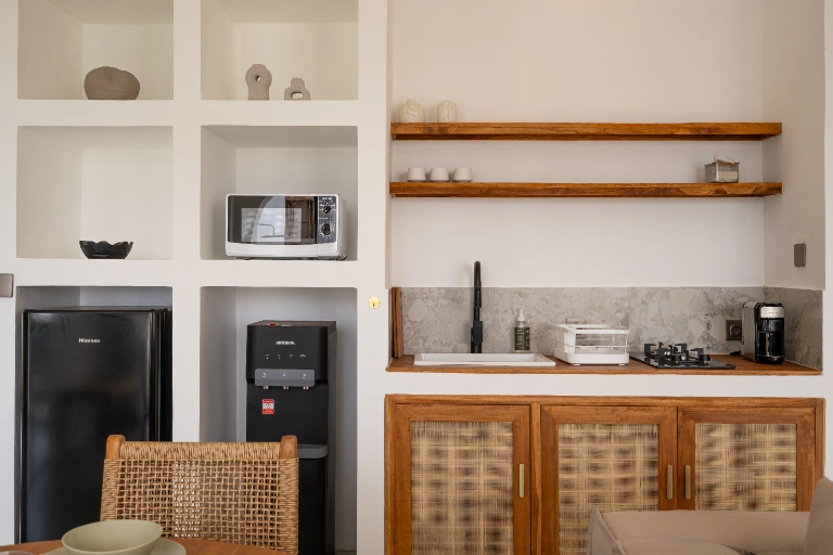 Modern 1BR Townhouse w/ Rooftop & Rice Field Views  in Pererenan - Image 3