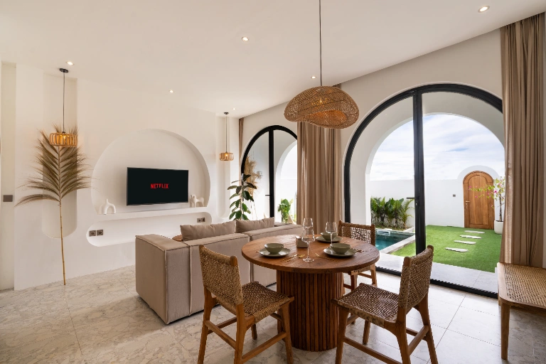 Modern 1BR Townhouse w/ Rooftop & Rice Field Views  in Pererenan - Image 5