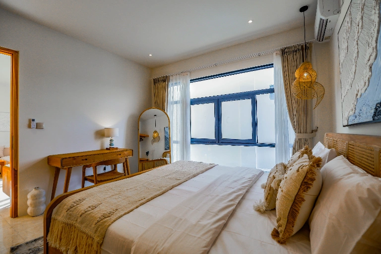 Modern 1BR Apartment w/ Pool & Sunset Views in Canggu - Image 4