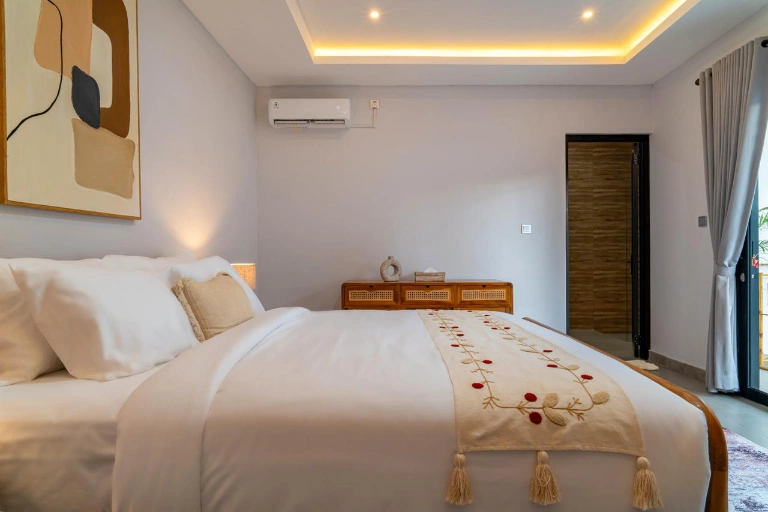 Brand New 3 Bedroom Villa 1 Modern Style Uluwatu  in Uluwatu - Image 5