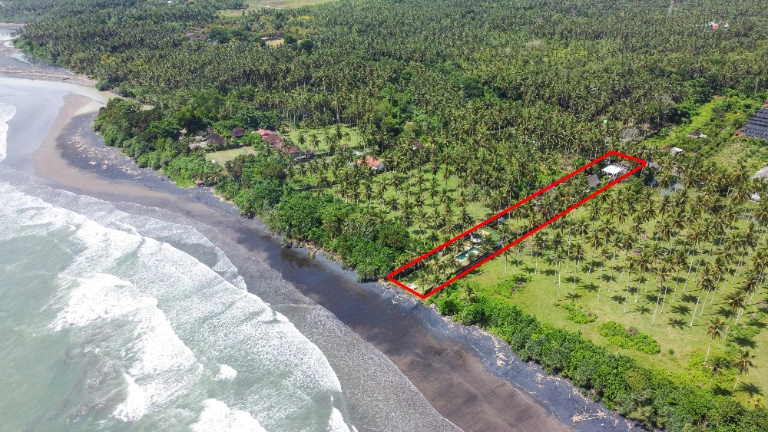 Absolute Beachfront Freehold Villa | West Bali in Kuta - Image 2