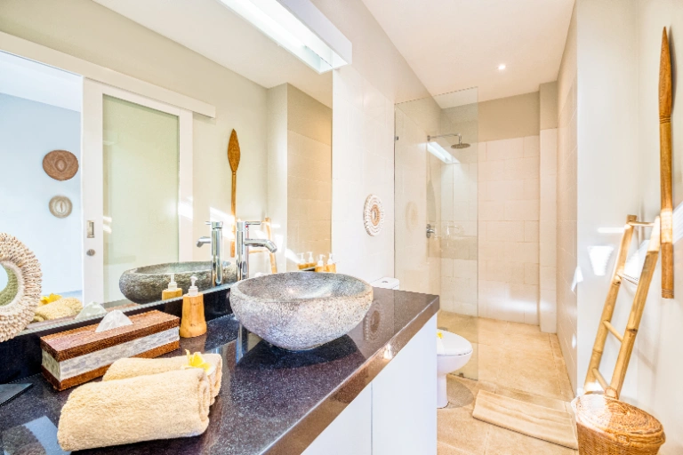 3BR VILLA FO RENT AT UMALAS | IP in Canggu - Image 5