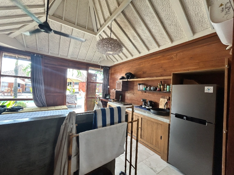 Affordable Bungalow Apartment w/ Community Pool in Canggu - Image 2
