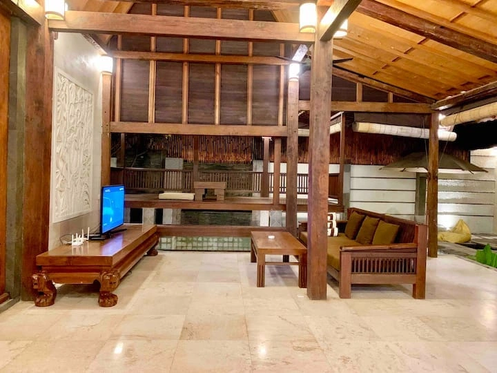 DO 137 - VILLA JOGLO FOR SALE IN SANUR BALI in Sanur - Image 3